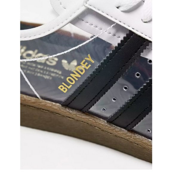 adidas NIB Special Addition Box Blondey Superstar McCoy With Socks Size 10 - Picture 9 of 10